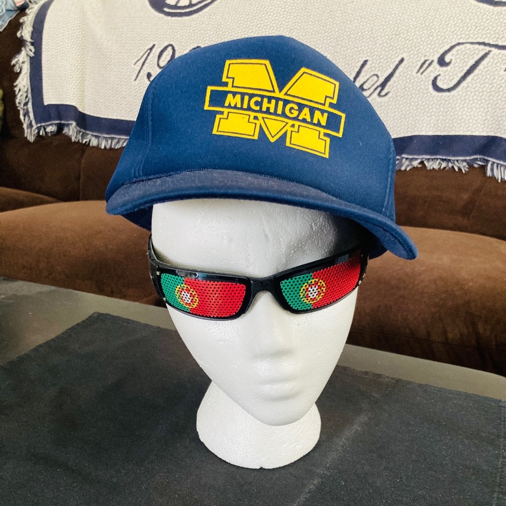 Vintage UofM Wolverines 2024 Rose Bowl Champions & 2026 NCAA National Champions! - Picture 9 of 11